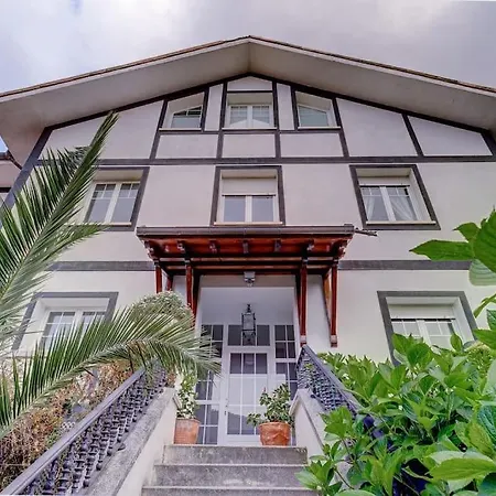Duplex En Chalet Climatizado Y Garaje E-bi-200 *