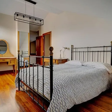 Duplex En Chalet Climatizado Y Garaje E-bi-200 아파트 빌바오